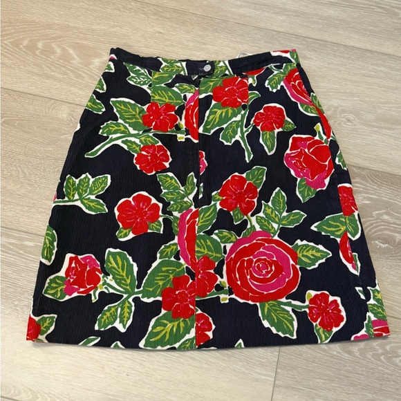 Vintage Lilly Pulitzer Floral Corduroy Mini Skirt Size 6—Red Rose Print - Picture 3 of 6